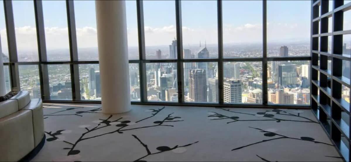 6 Bedrooms In Prima Melbourne