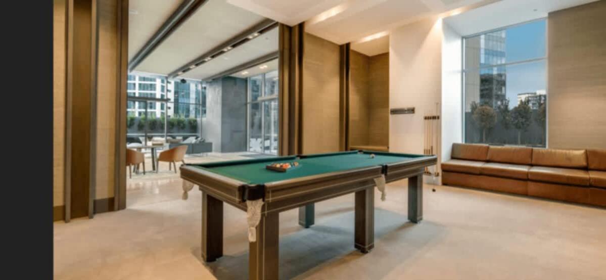 6 Bedrooms In Prima * Melbourne