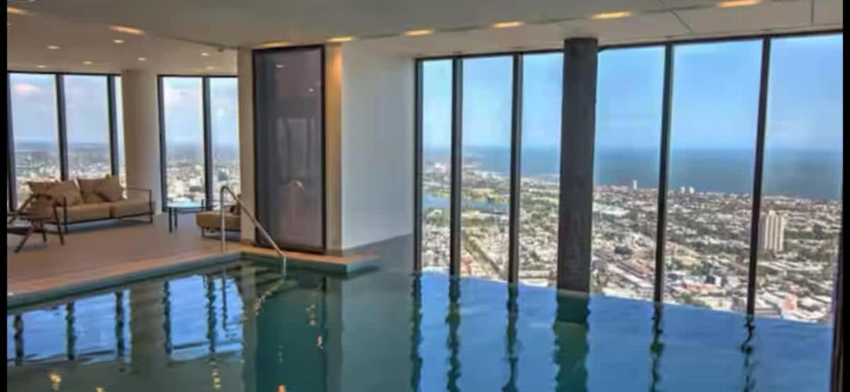 6 Bedrooms In Prima Apartment