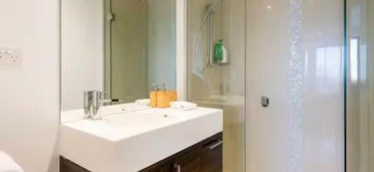 6 Bedrooms In Prima Apartment *