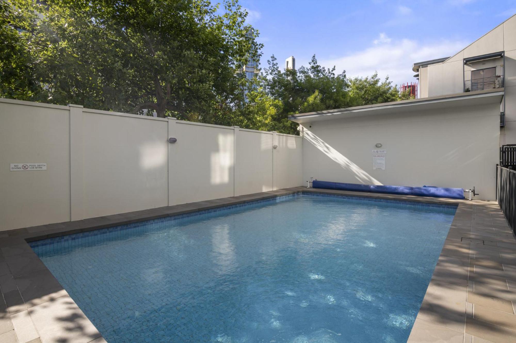 2-bed Pad With Tennis Court Pool & Gym Apartment