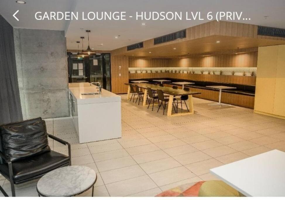 Apartment Cosy Cbd Crib Melbourne