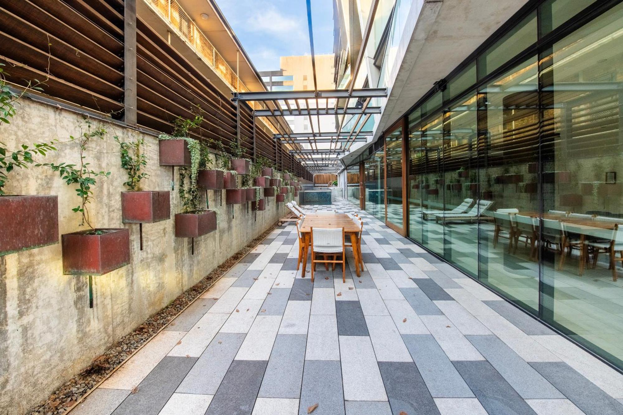 Lakeside By Fender Katsalidis Apartment Melbourne