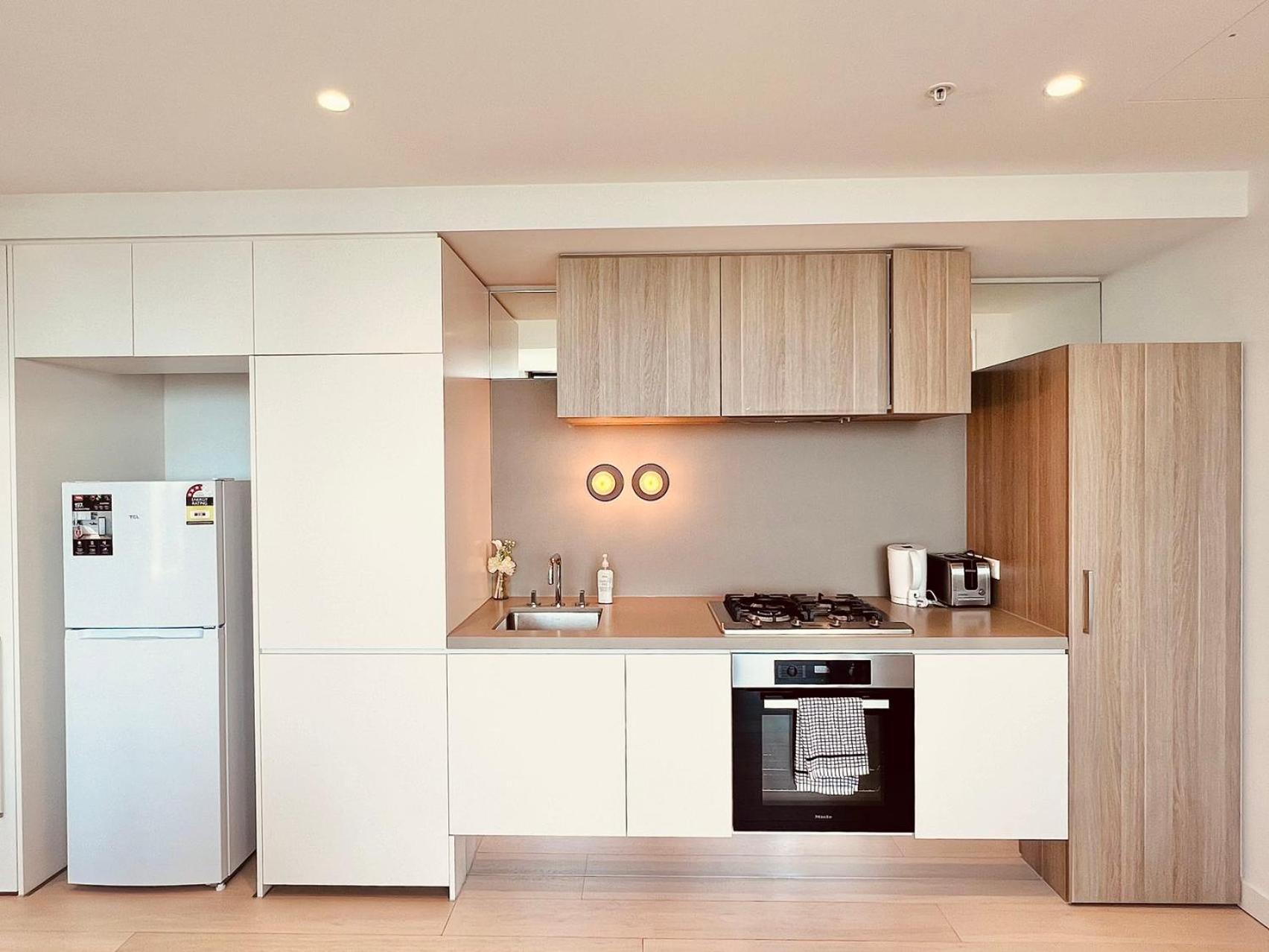 Apartment Stylish Cbd Heart Of Mel *