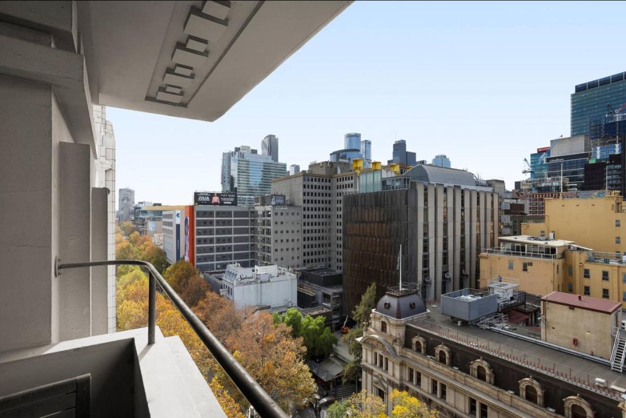 Town Hall View Penthouse * Melbourne