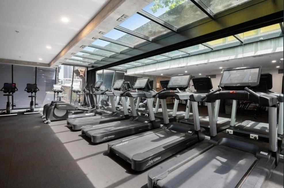 Apartment Highview 2 Queen Bed 1 Bath With Gym, Pool Near Southern Cross Melbourne