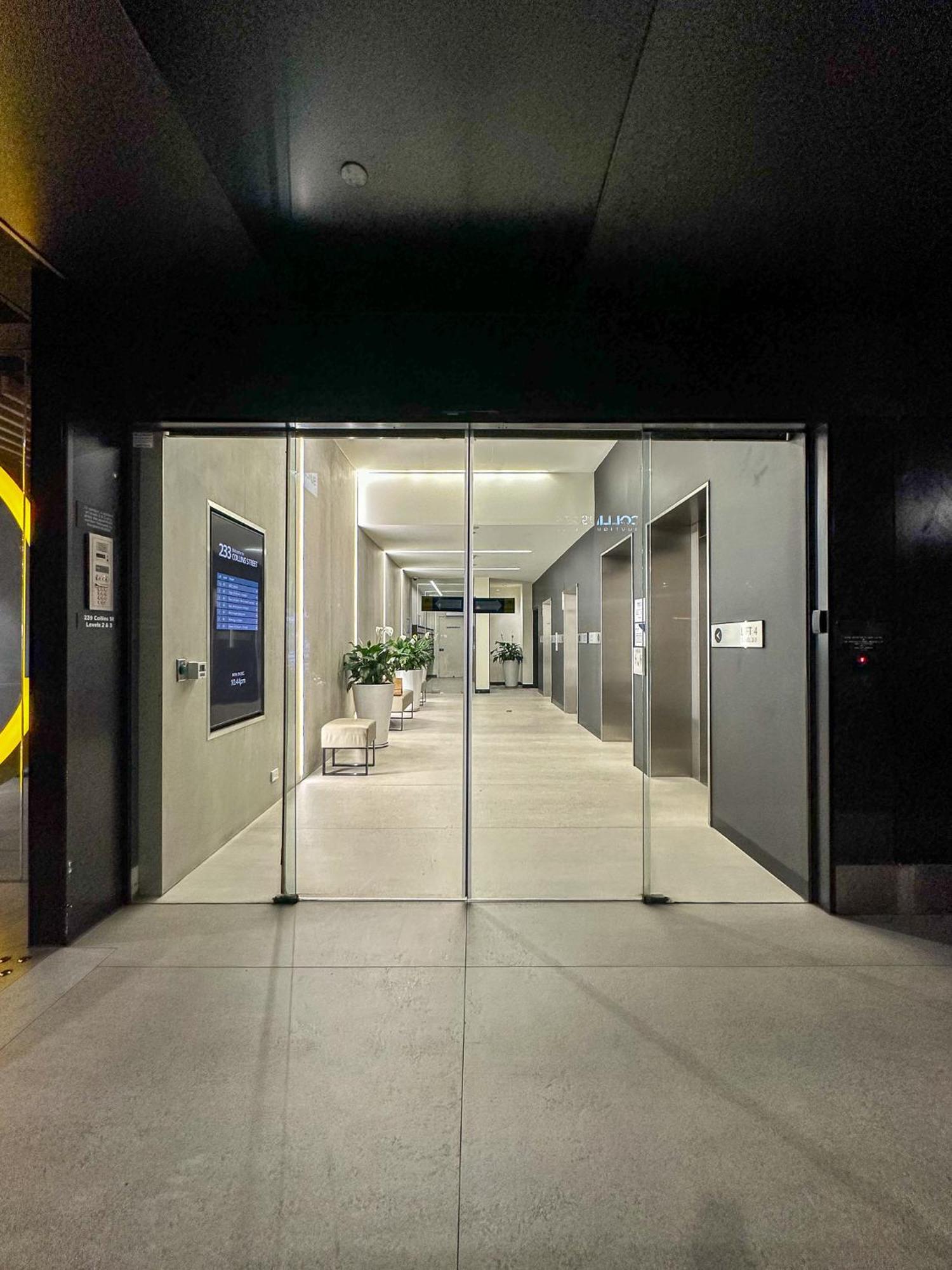 Collins Escape - 2 Bedrooms With Collins St Balcony Apartment Melbourne