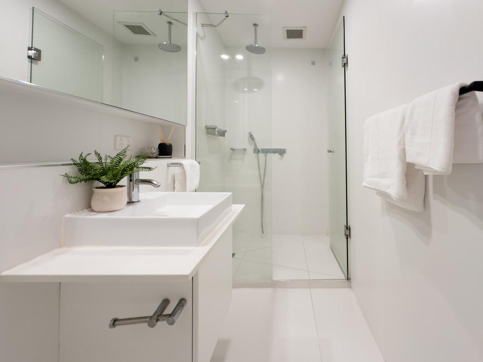 Apartment Collins Escape - 2 Bedrooms With Collins St Balcony
