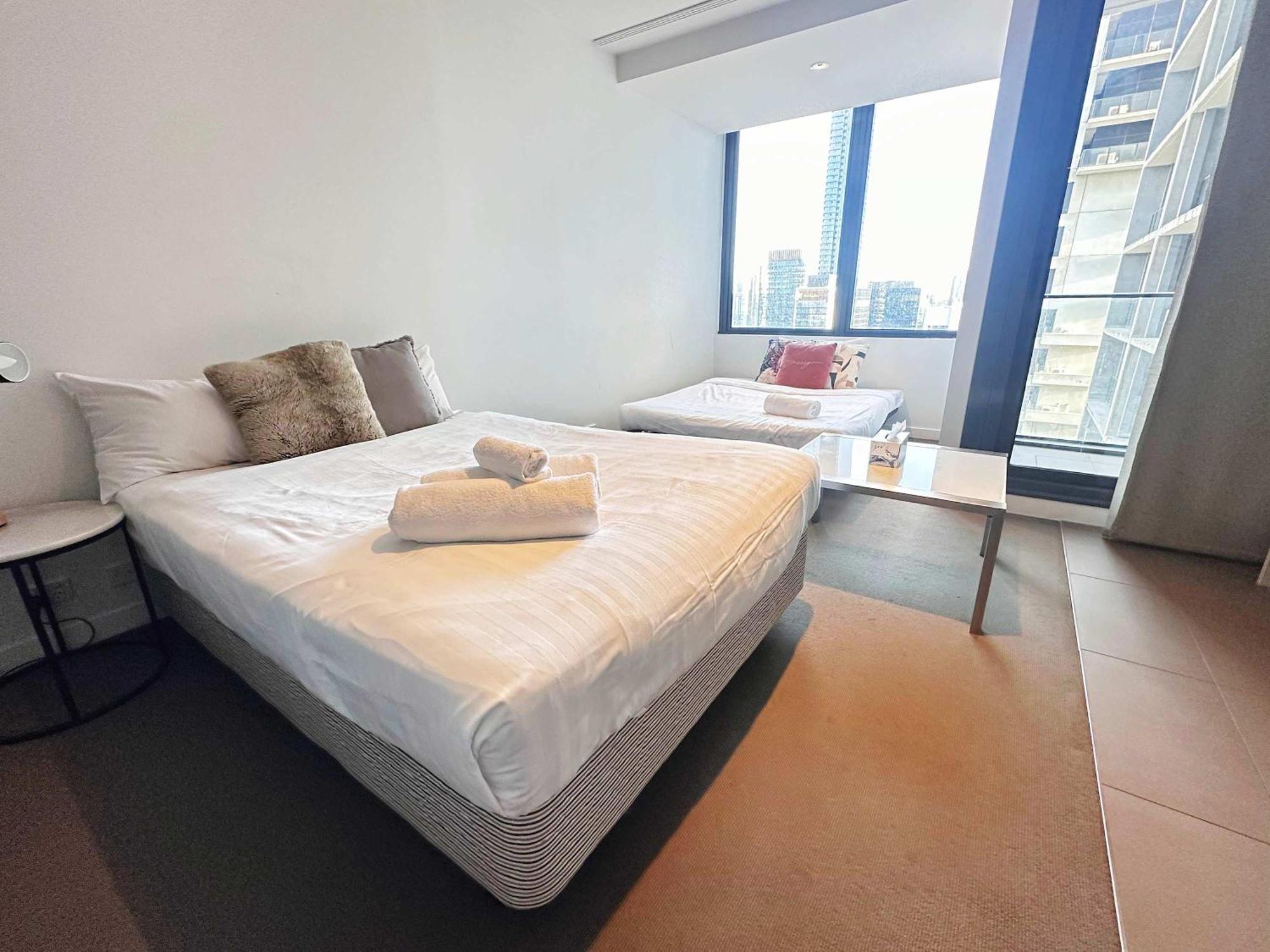 Cozy Near Southern Cross & Views Apartment