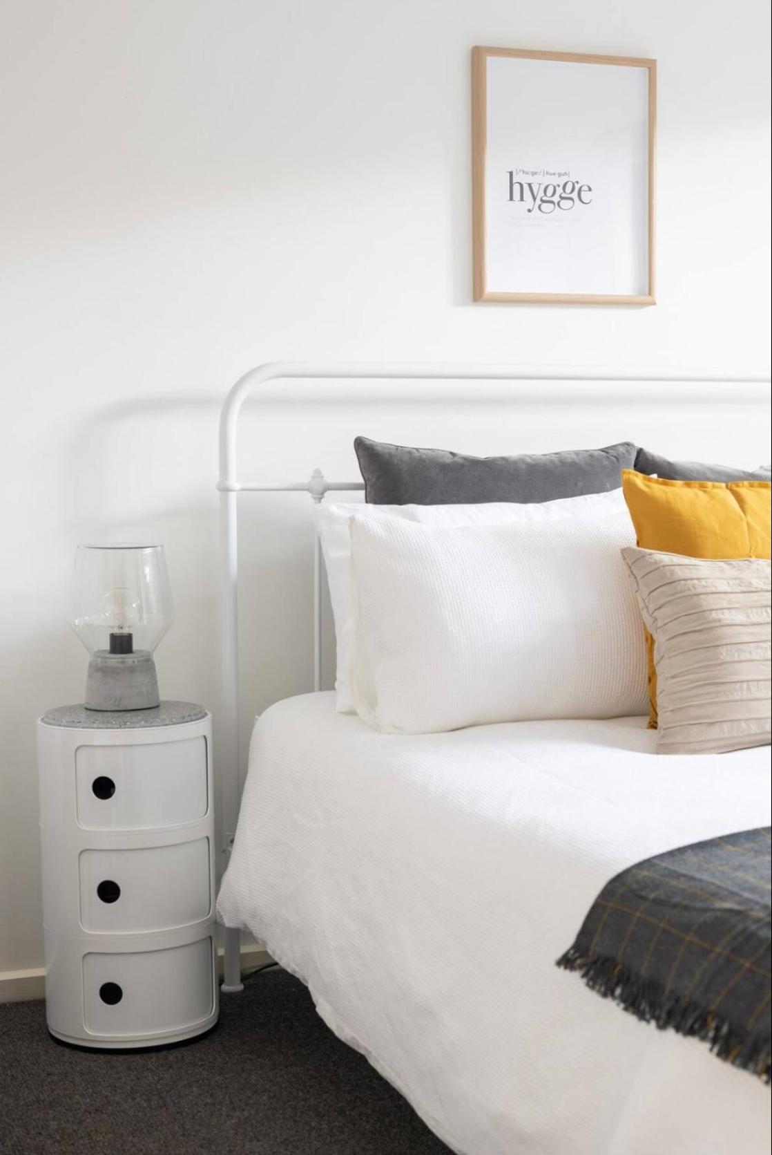 Designer Townhome Adjacent To East Brunswick Village 2min To Tram Private Parking Apartment *