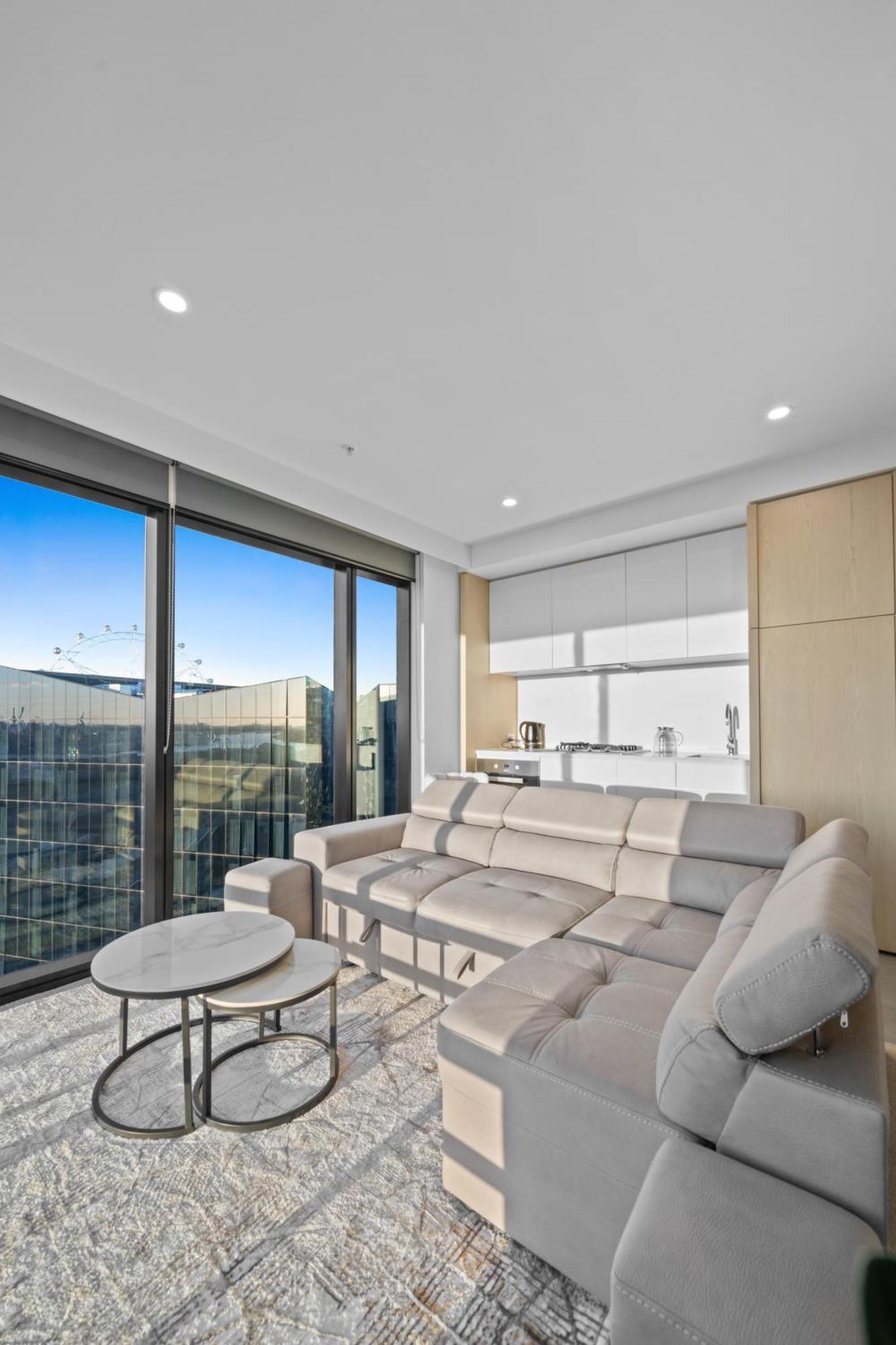 Apartment High Rise Marina Tower