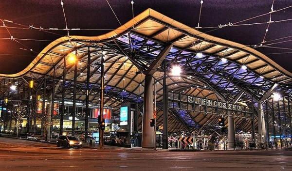 72 Lovely Budget Super Cosy Heart Of Cbd * Melbourne