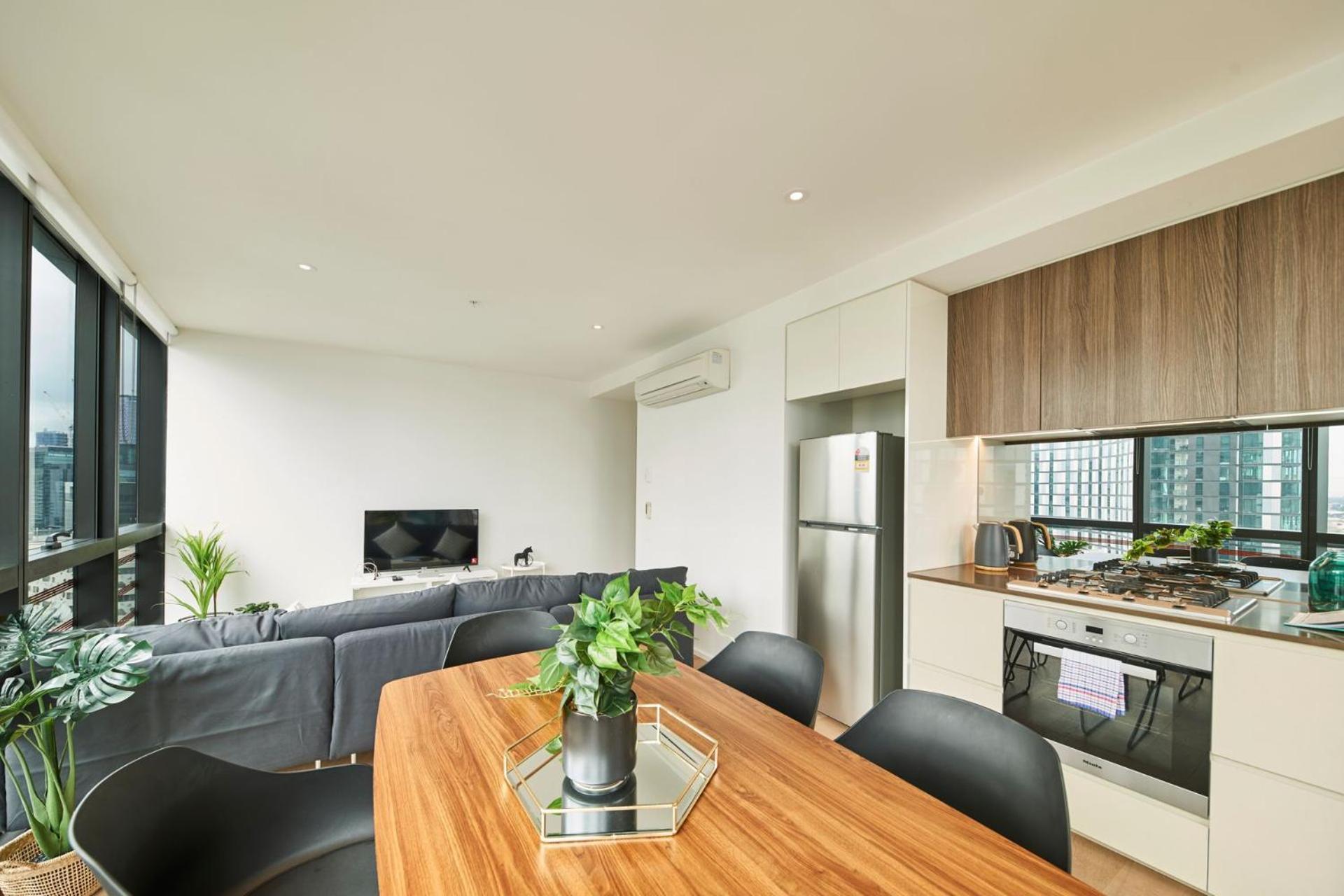 Sky Retreat At 889 Collins Apartment *