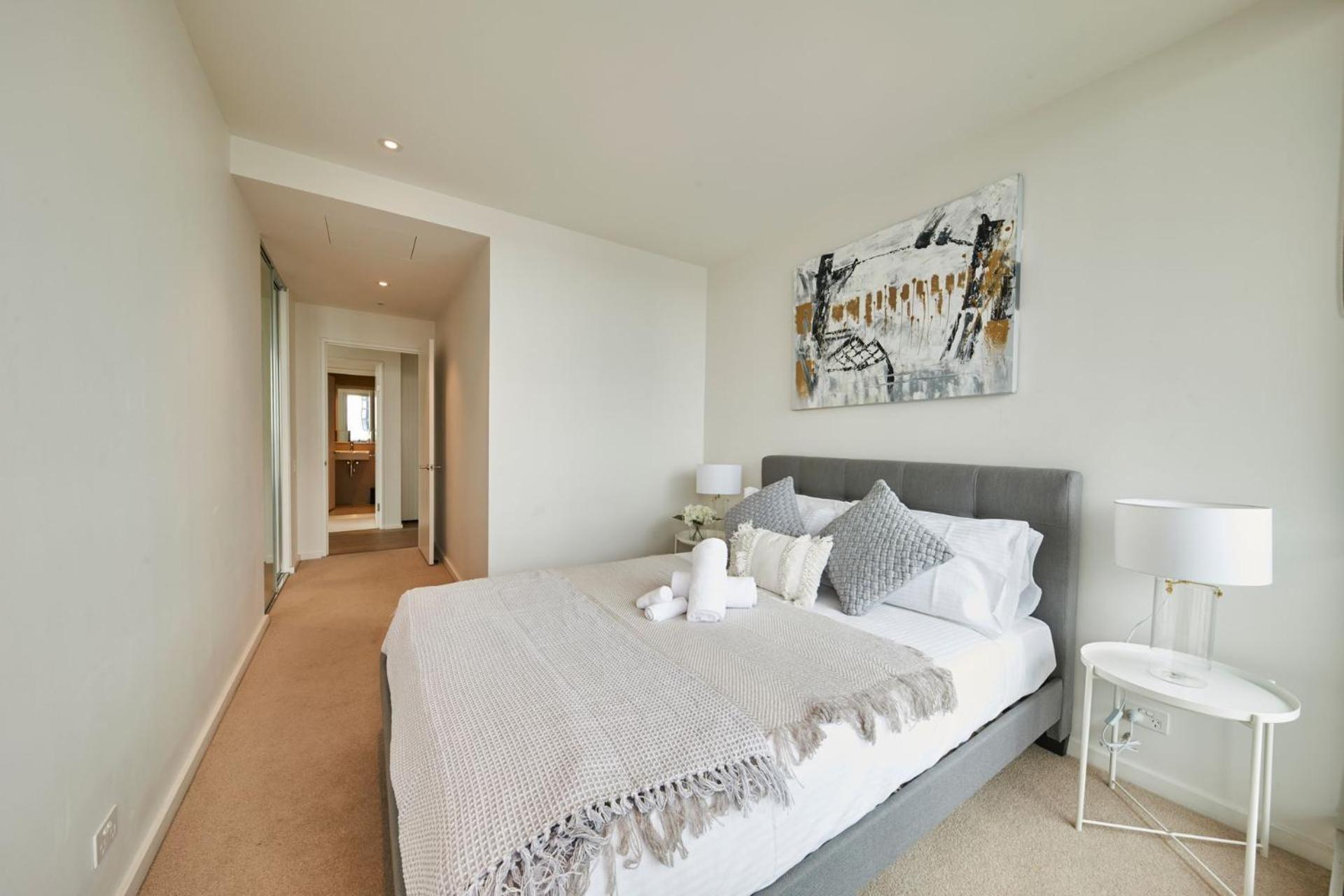 Apartment Sky Retreat At 889 Collins *