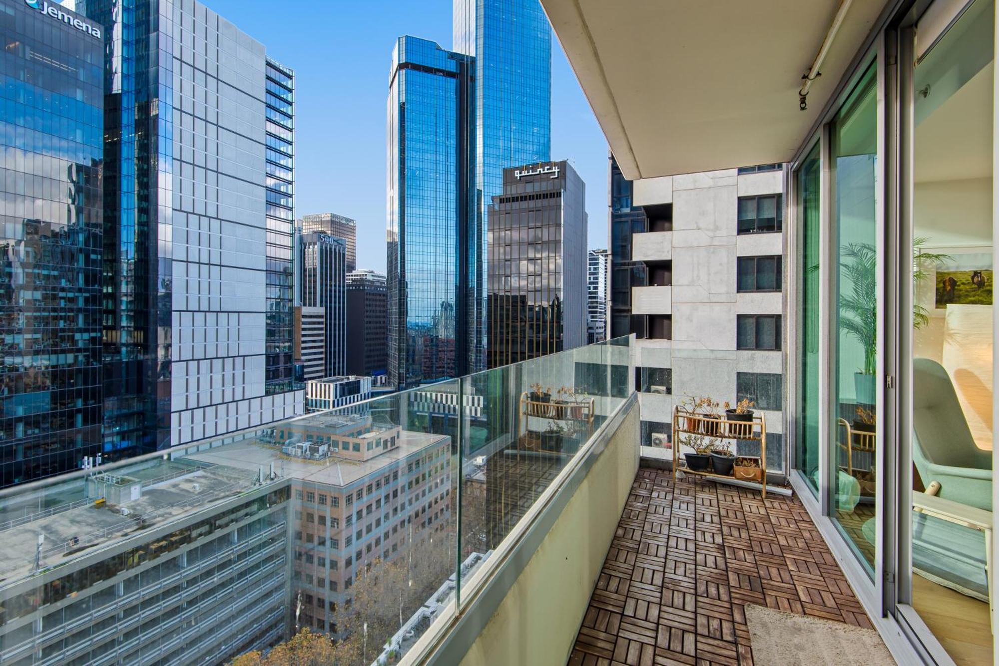 Apartment Blue Oasis With Gym, Pool And Parking In The Cbd *