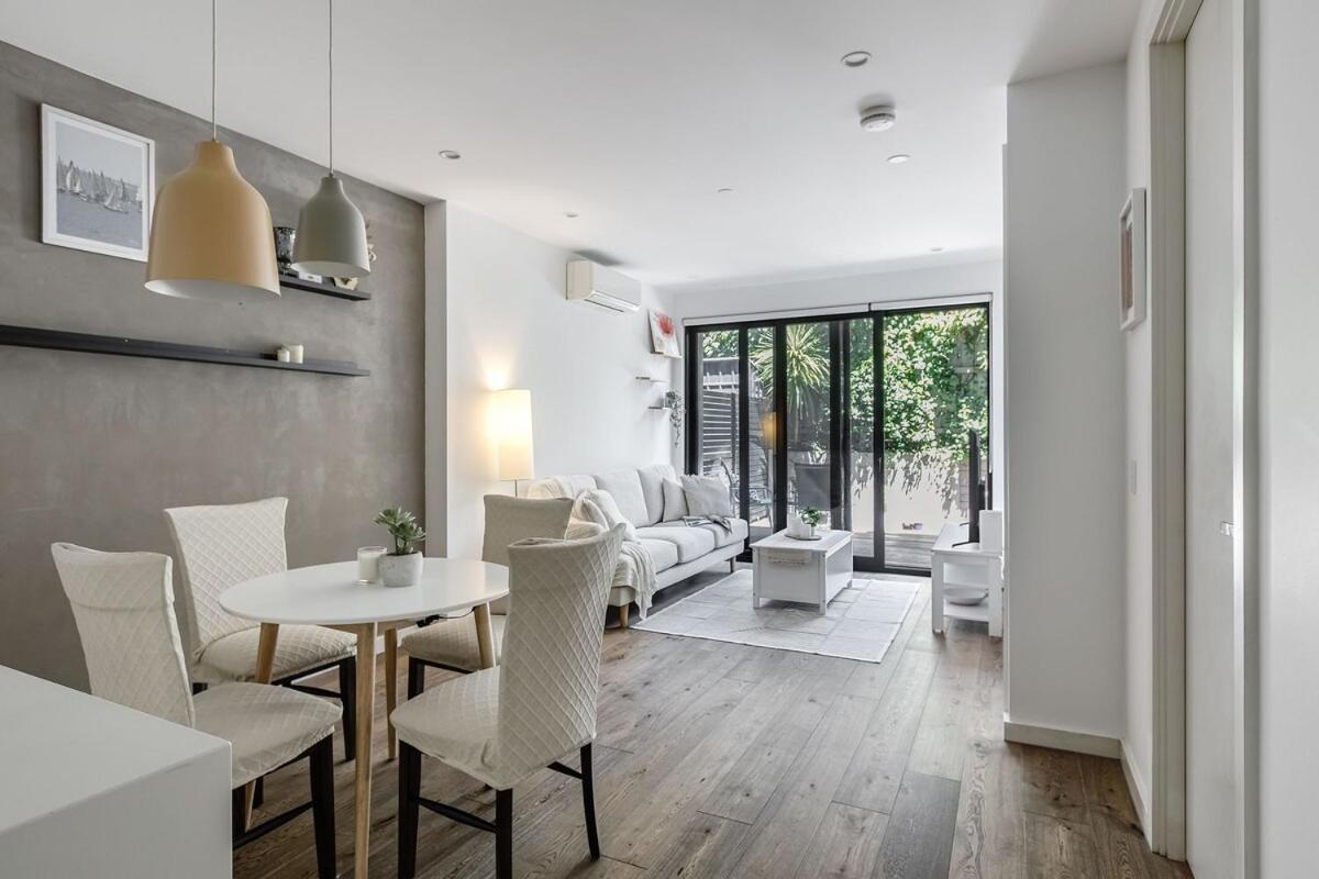Hidden Gem In Mckinnon By Ready Set Host * Melbourne