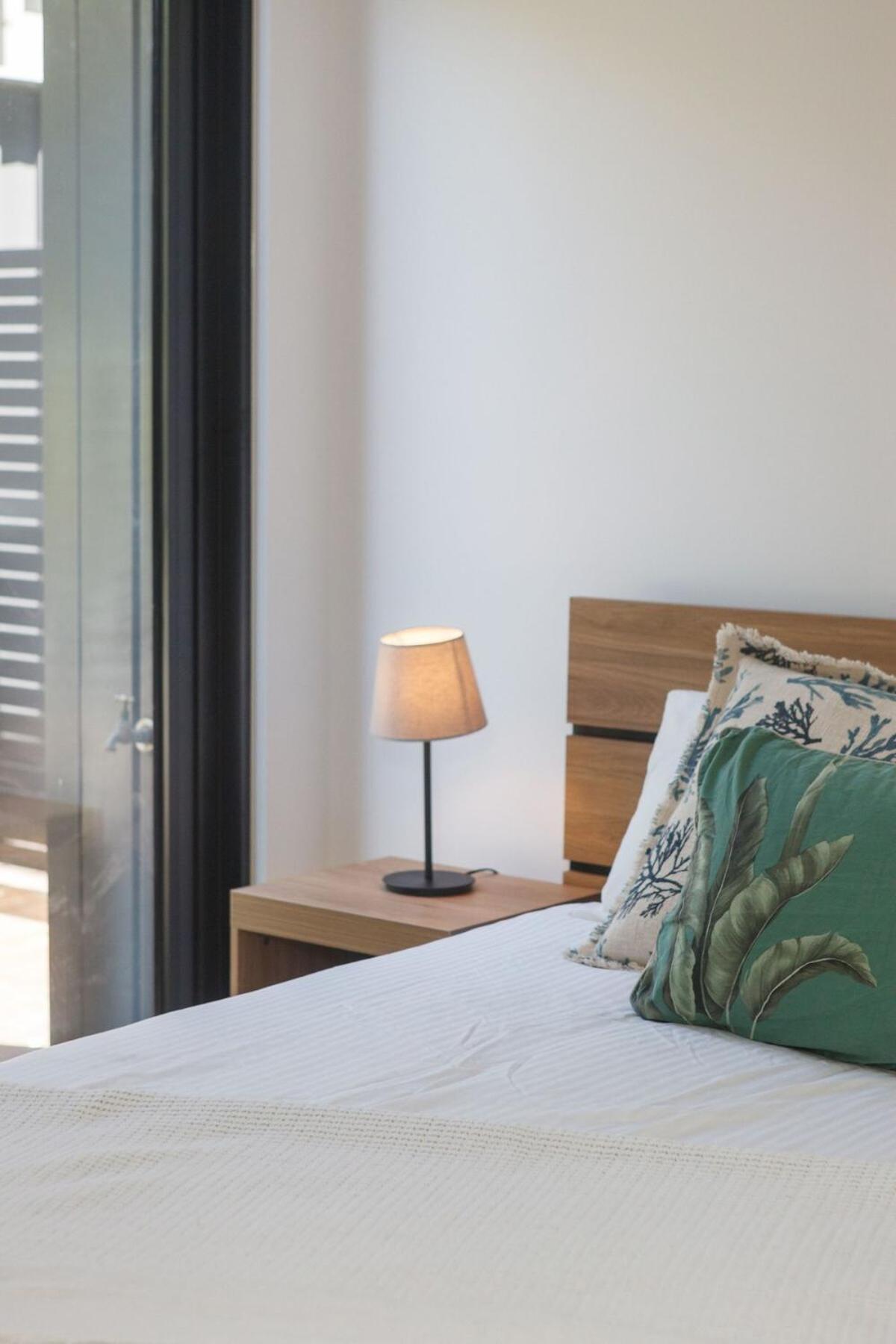 Apartment Hidden Gem In Mckinnon By Ready Set Host Melbourne