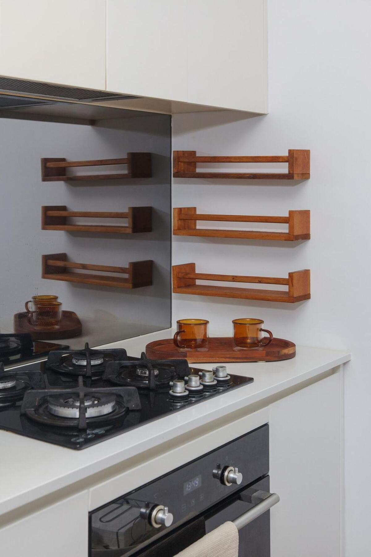 Hidden Gem In Mckinnon By Ready Set Host Apartment Melbourne