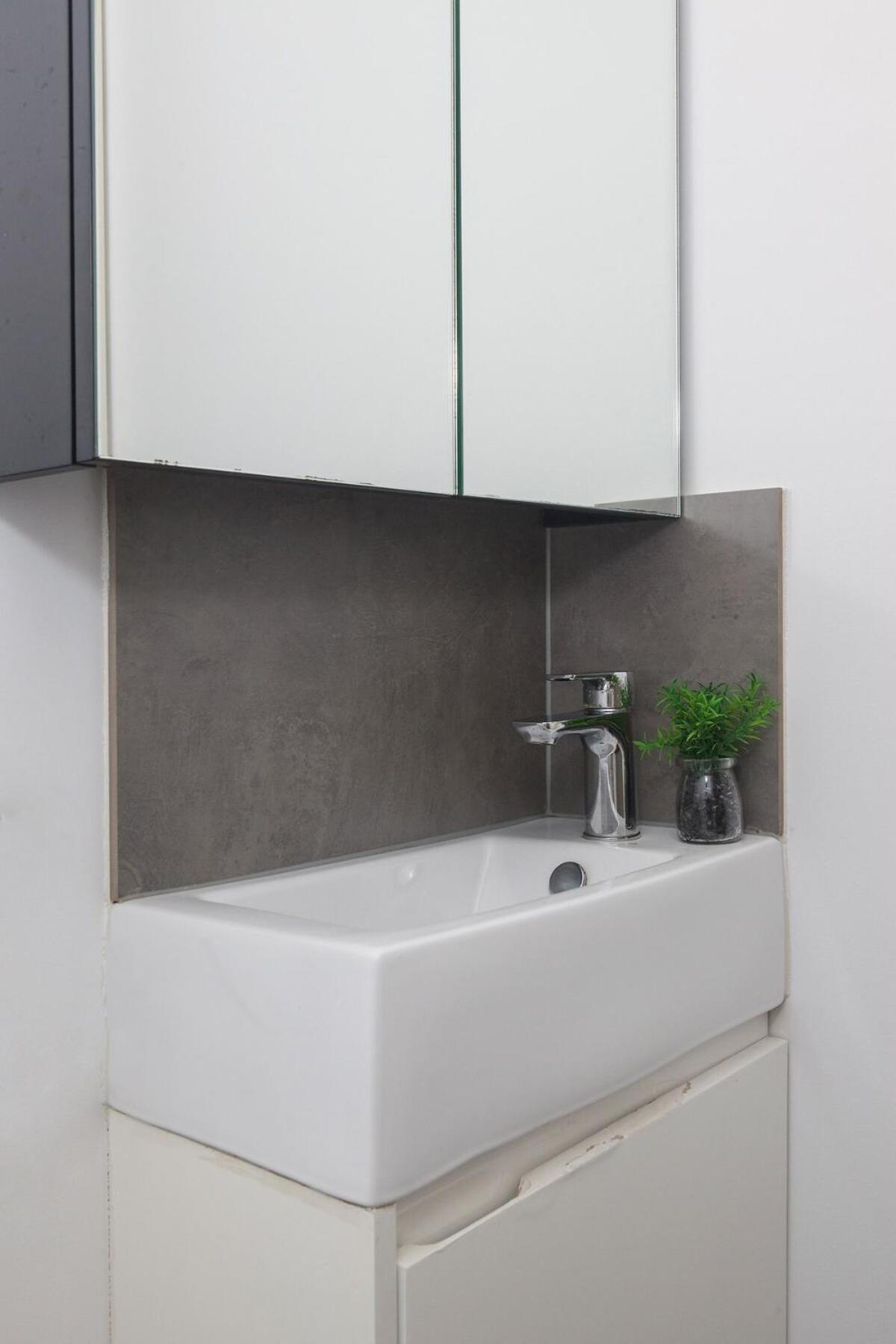 Hidden Gem In Mckinnon By Ready Set Host *