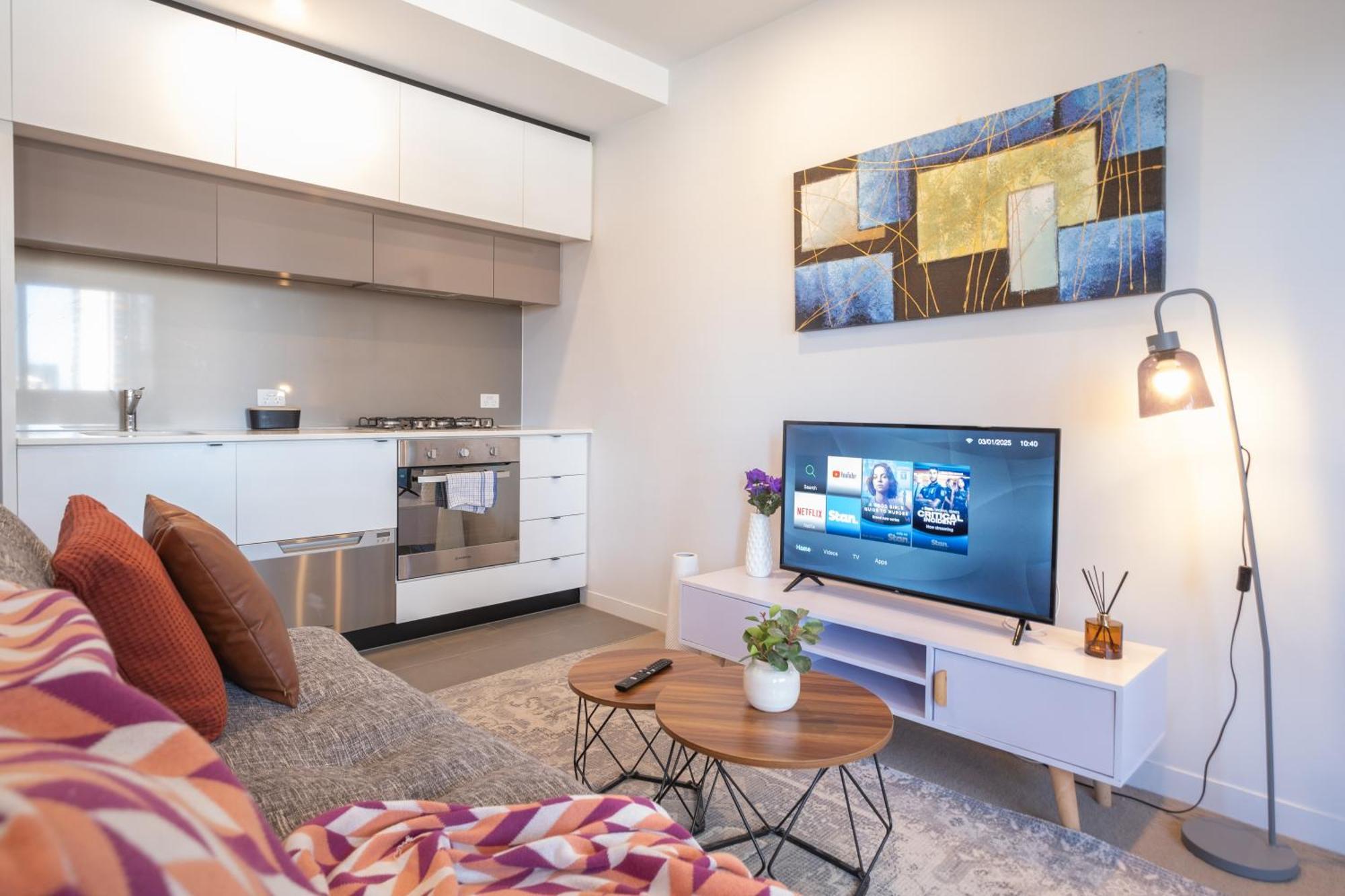 Apartment Bright 1br1ba In Mel Cbd Balcony Wifi *