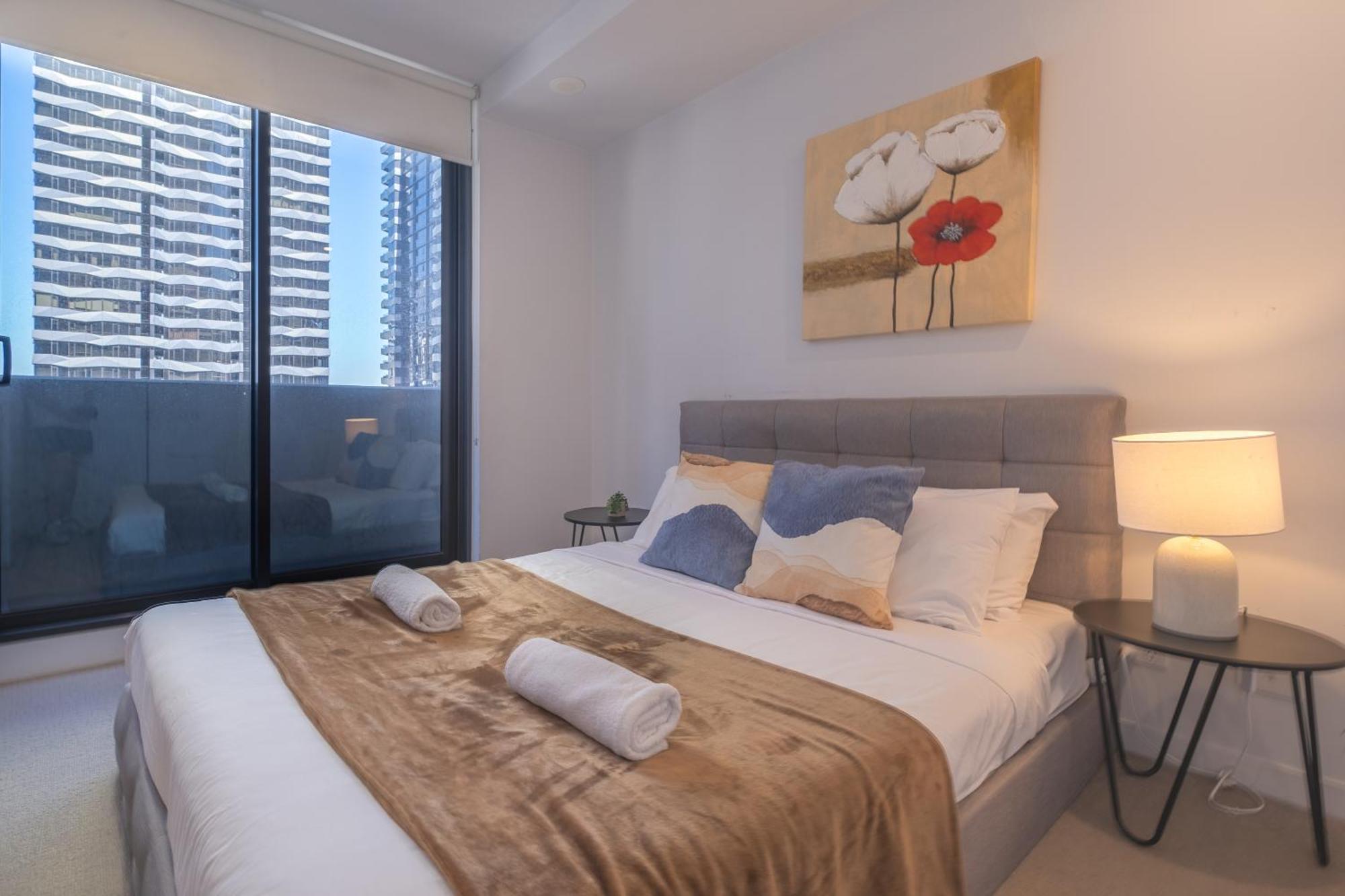 Bright 1br1ba In Mel Cbd Balcony Wifi