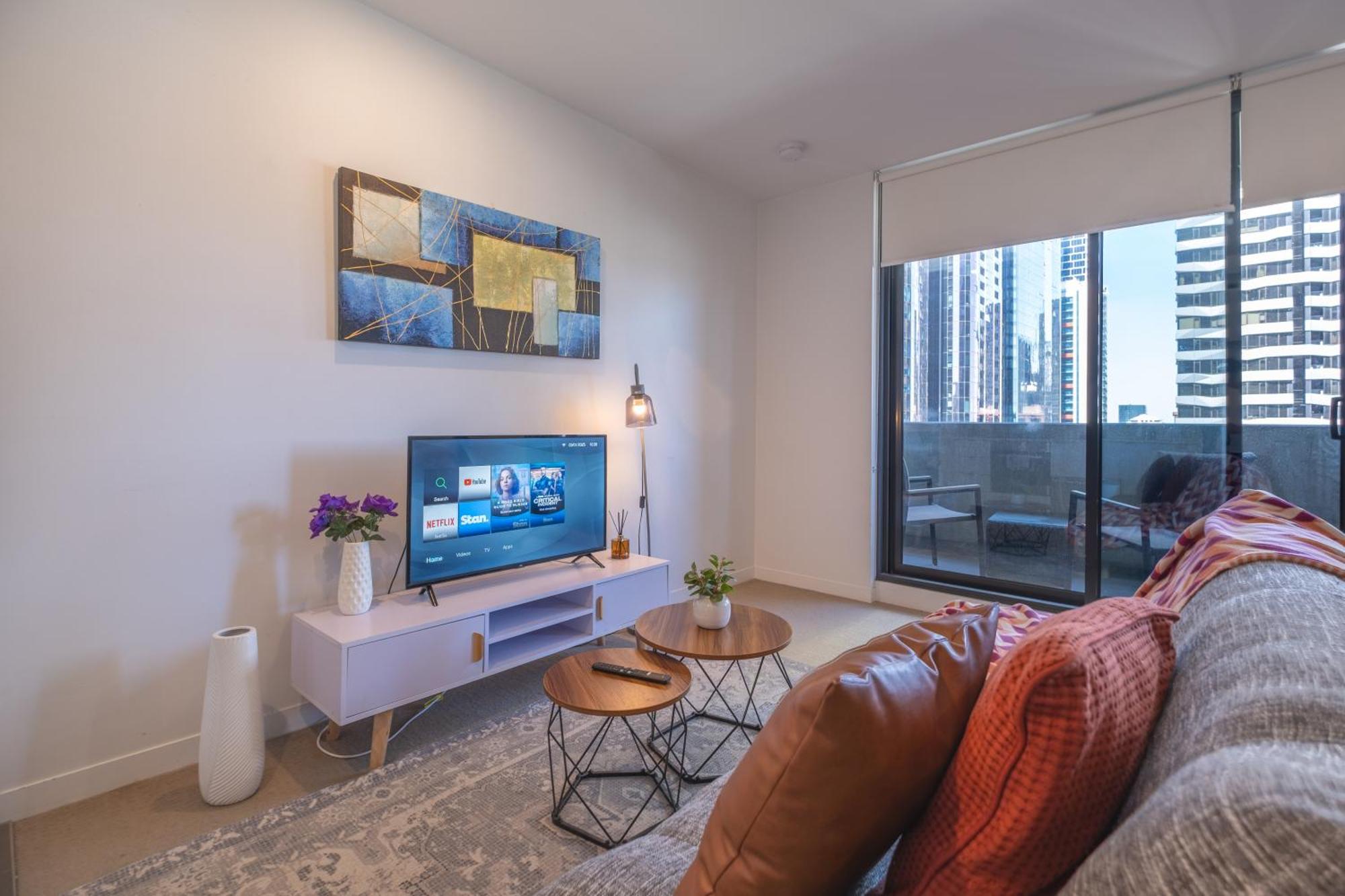 Apartment Bright 1br1ba In Mel Cbd Balcony Wifi *