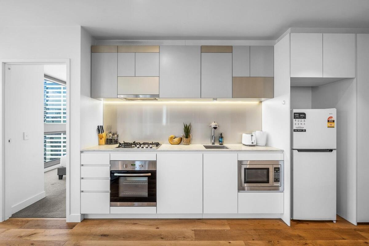 Luxurious In Southern Cross-harbour Views 3b2b * Melbourne