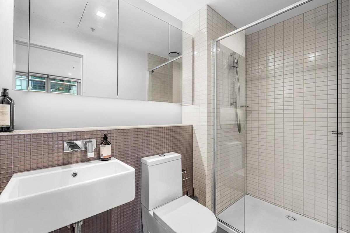 Luxurious In Southern Cross-harbour Views 3b2b