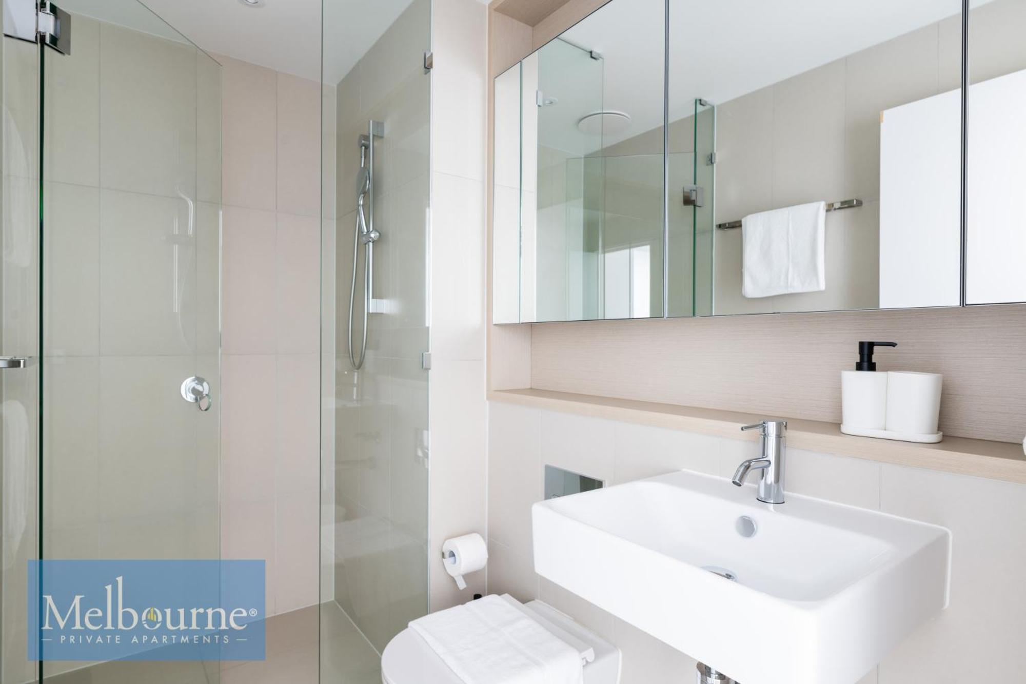 Apartment Private - Collins Wharf Waterfront, Docklands *