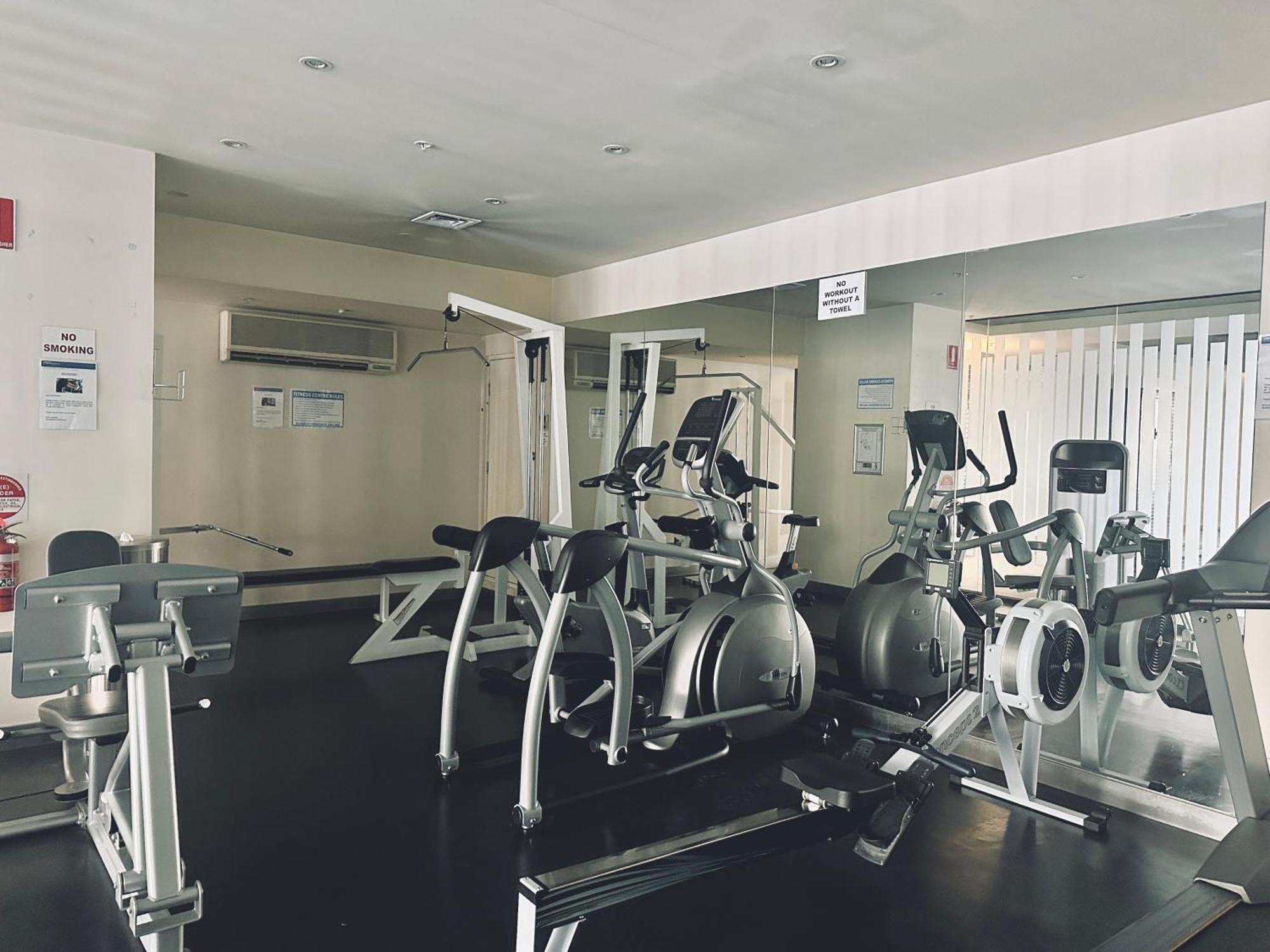 24th Floor Beauty 2br Southbankpoolgymparking Apartment *