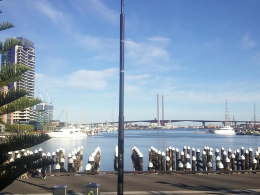 Docklands Cosy 1-bedroom With Wifi, Gym, Pool & Garden Terrace. * Melbourne