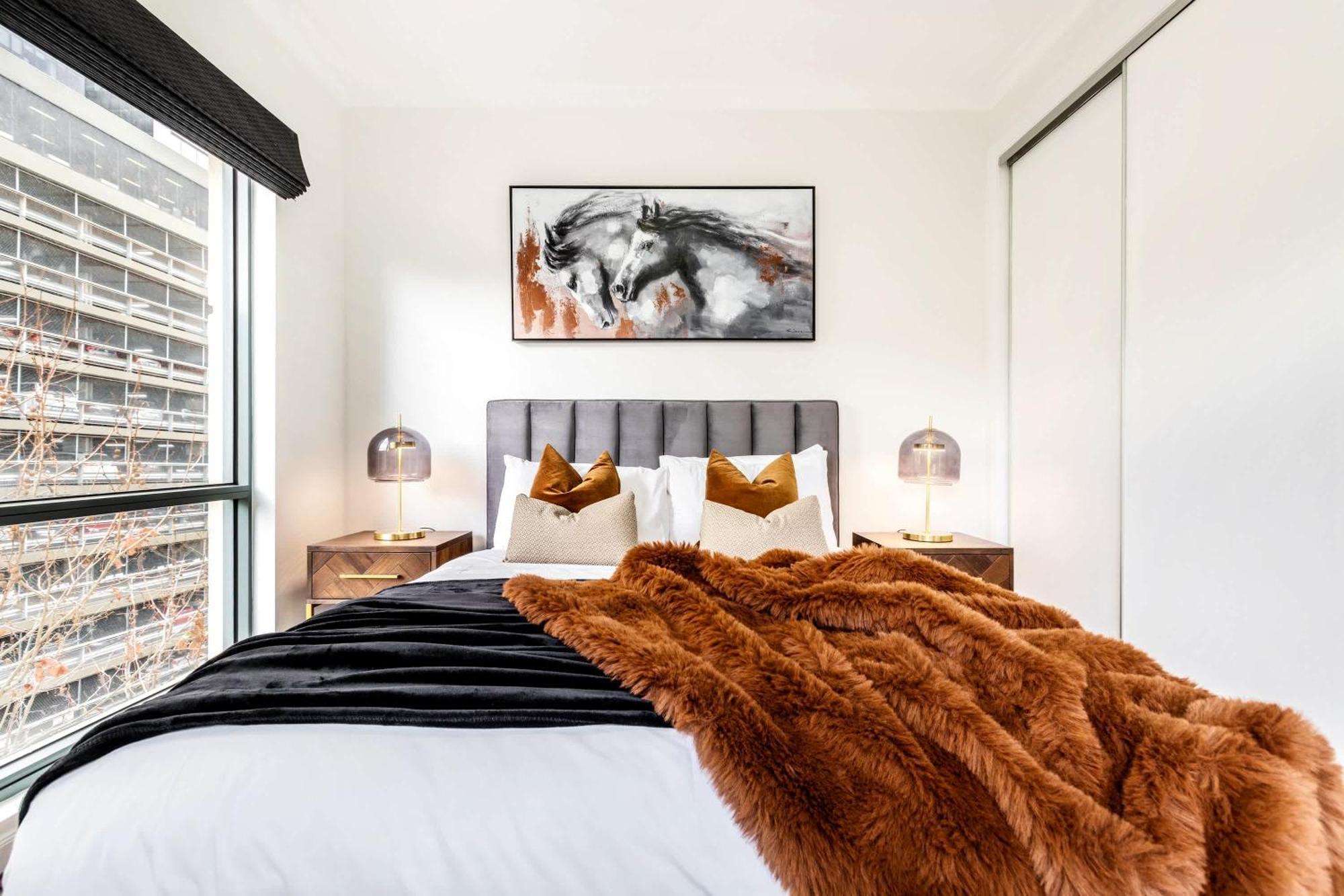 Vaquay Monet In Cbd Apartment *