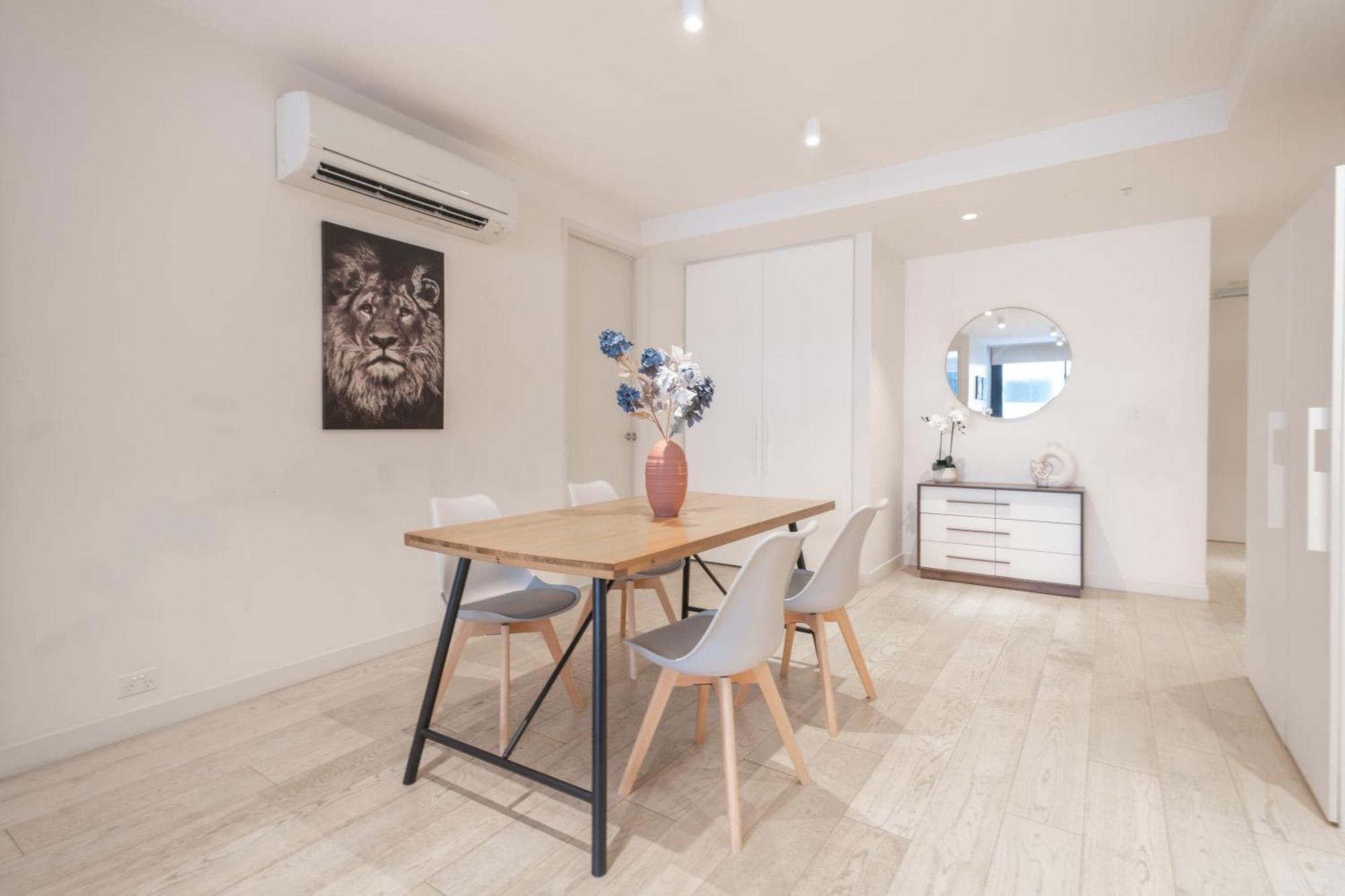 Apartment Signature South Yarra Style 2br2bafree Parking