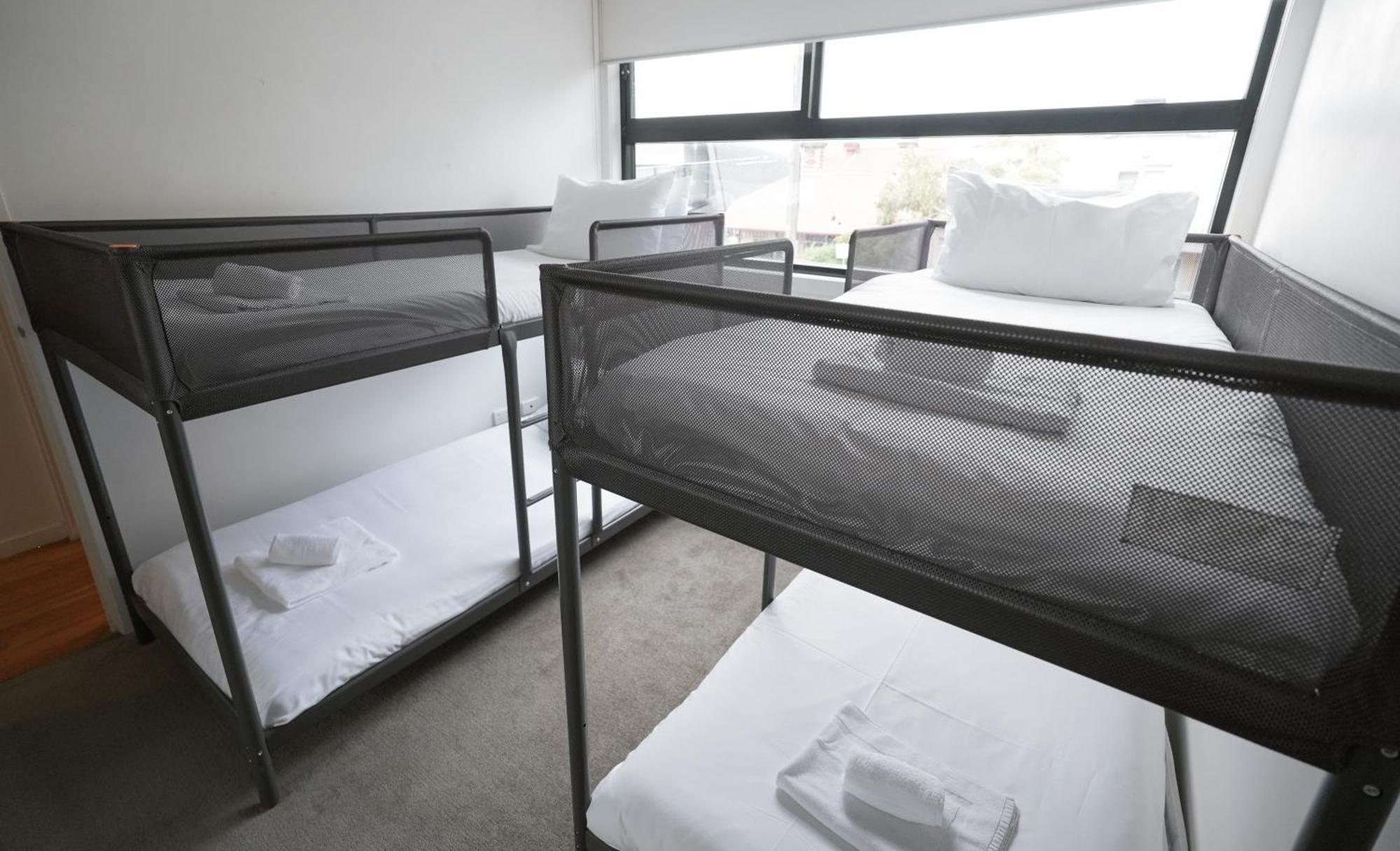 3 Bathrooms, Ideal Location, Perfect For Groups Melbourne