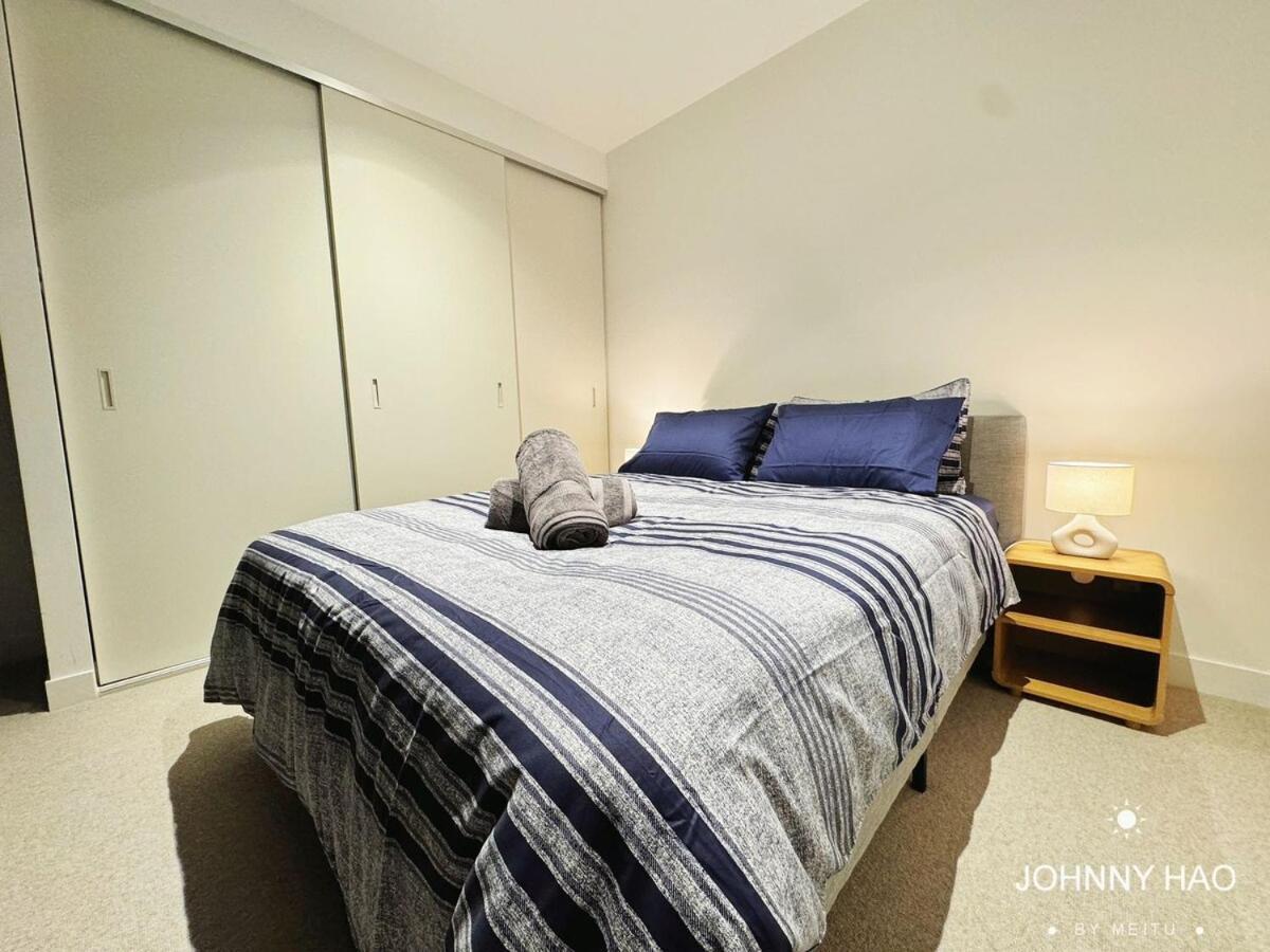 West Side Place 2b1b Apartment *