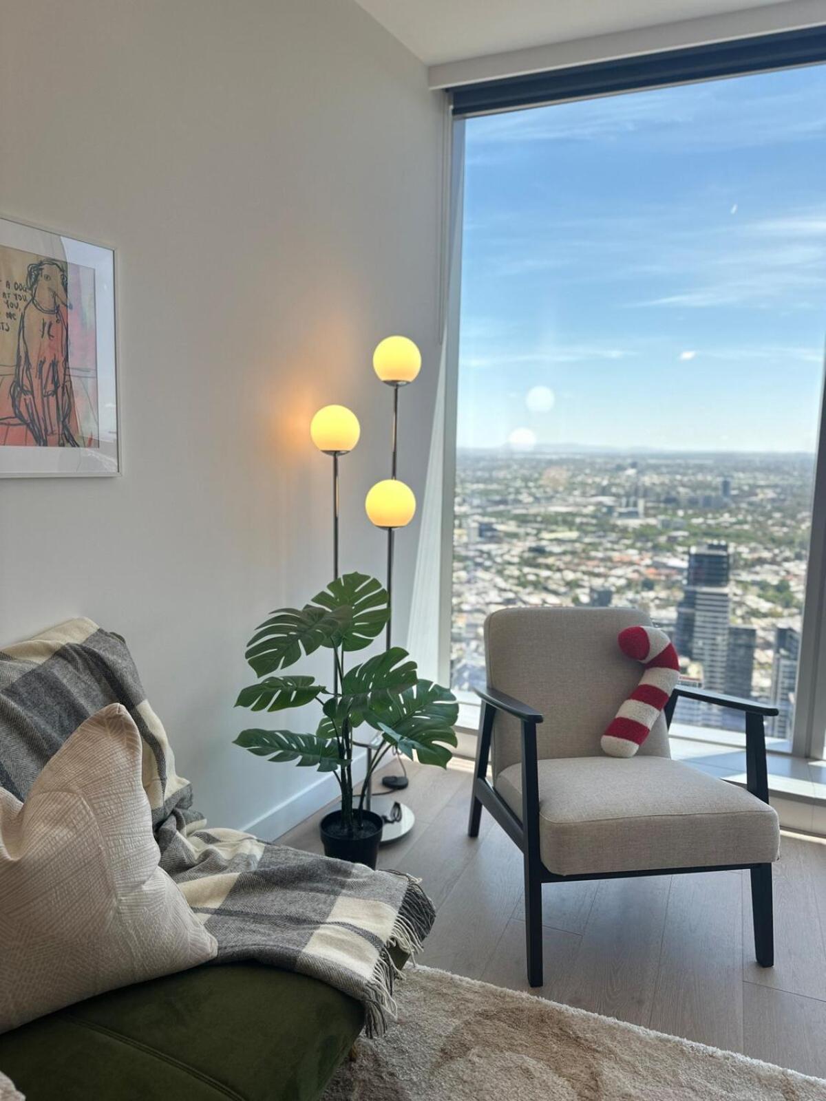 2 Brm 2 Bath, Southern Cross, Flagstaff, Lvl59