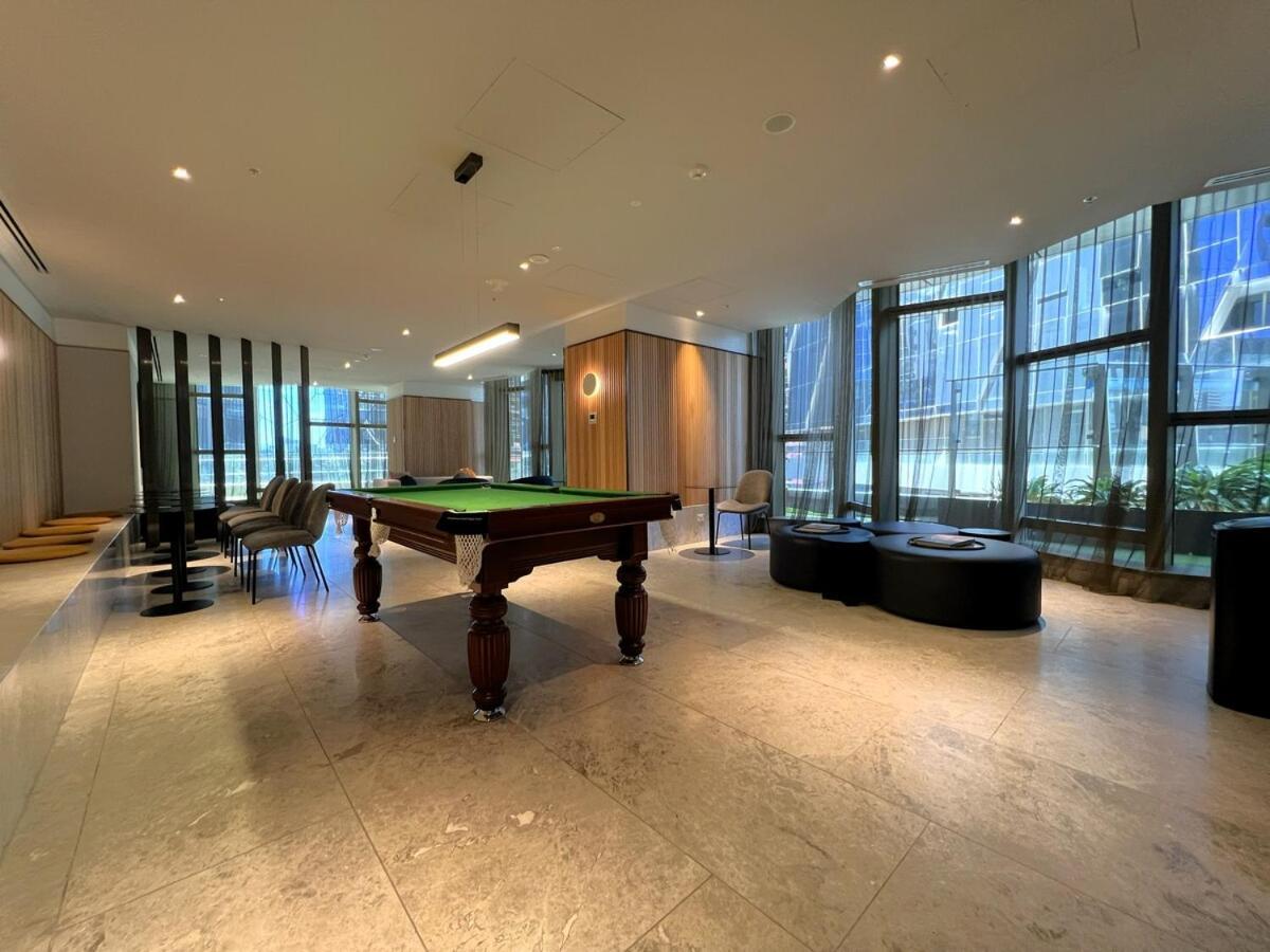 2 Brm 2 Bath, Southern Cross, Flagstaff, Lvl59 Apartment *