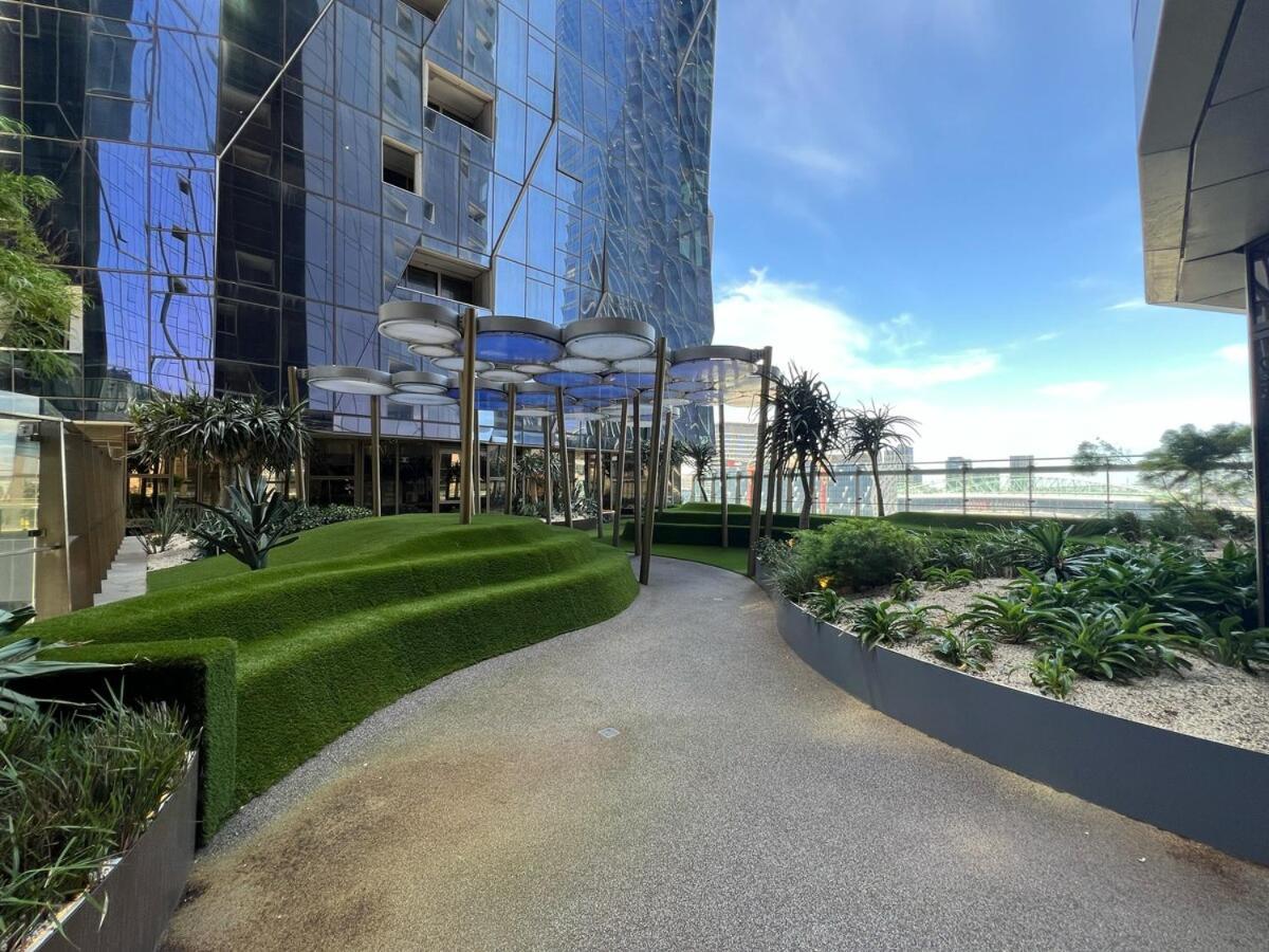 2 Brm 2 Bath, Southern Cross, Flagstaff, Lvl59 Apartment *