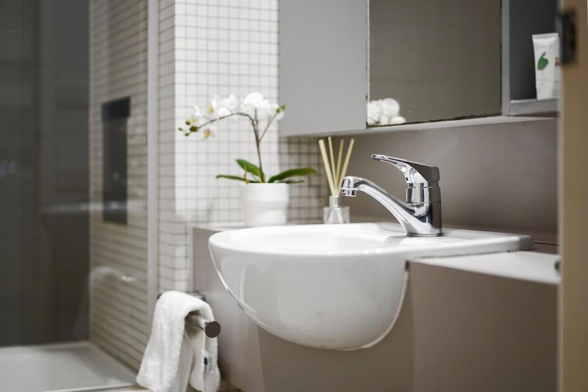 Apartment Stadium - Cbd Living On Little Bourke Melbourne