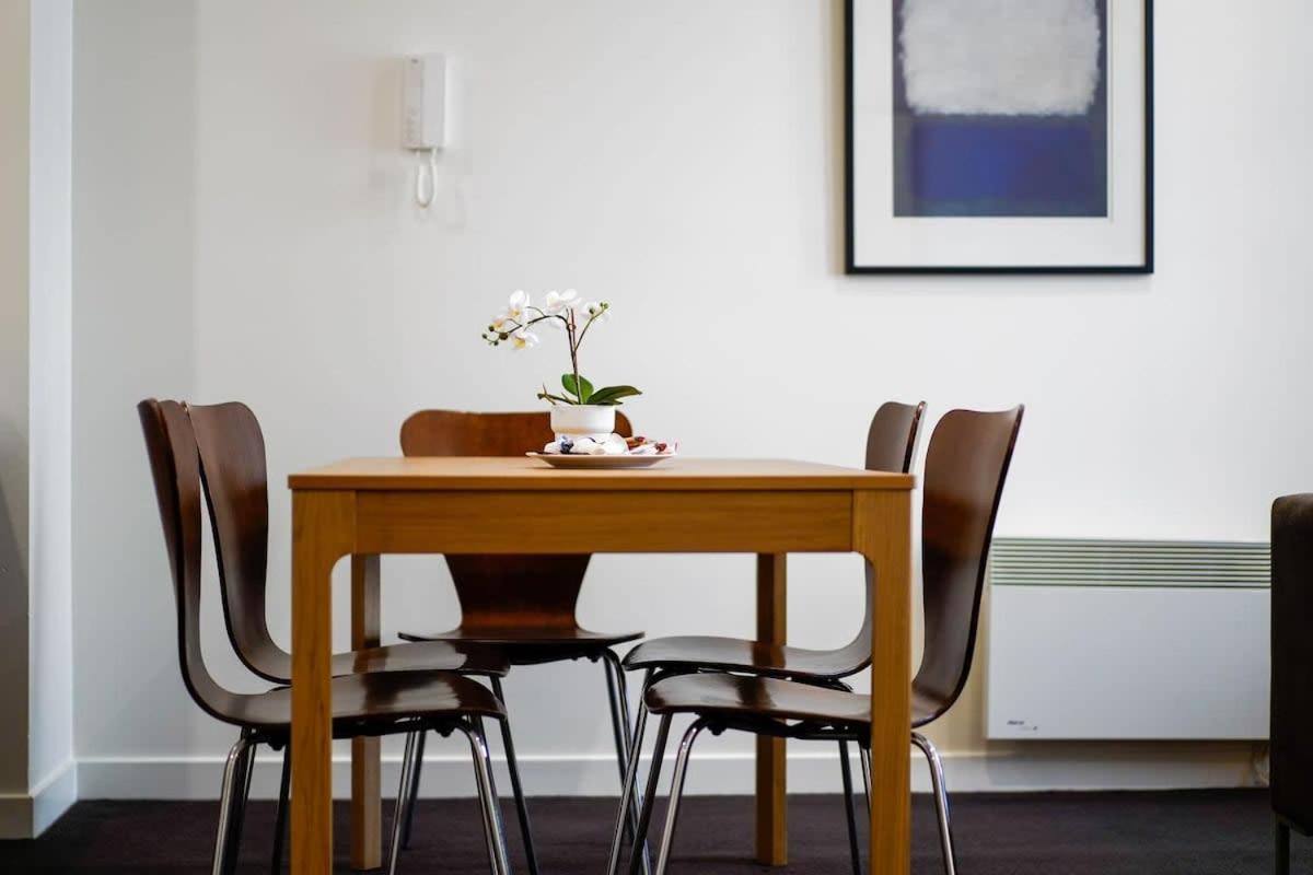 Stadium - Cbd Living On Little Bourke *