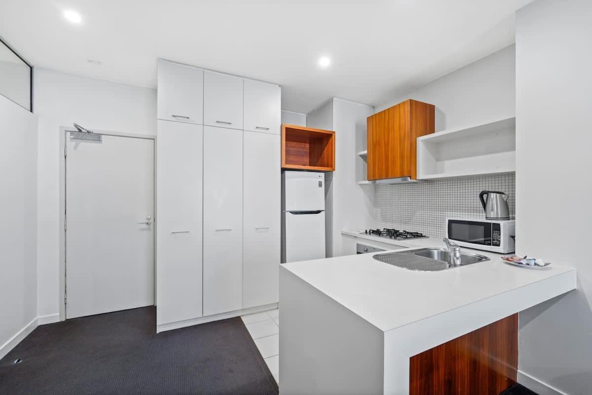 Apartment Stadium - Cbd Living On Little Bourke