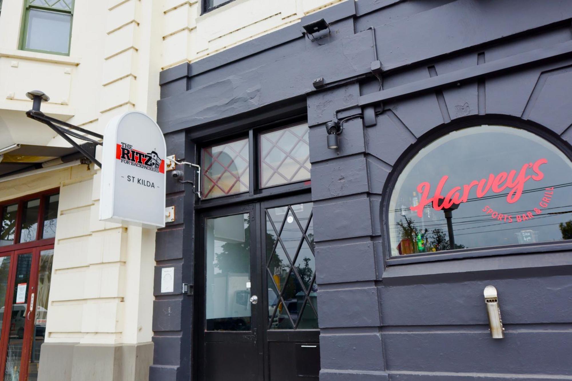Ritz For Backpackers * Melbourne