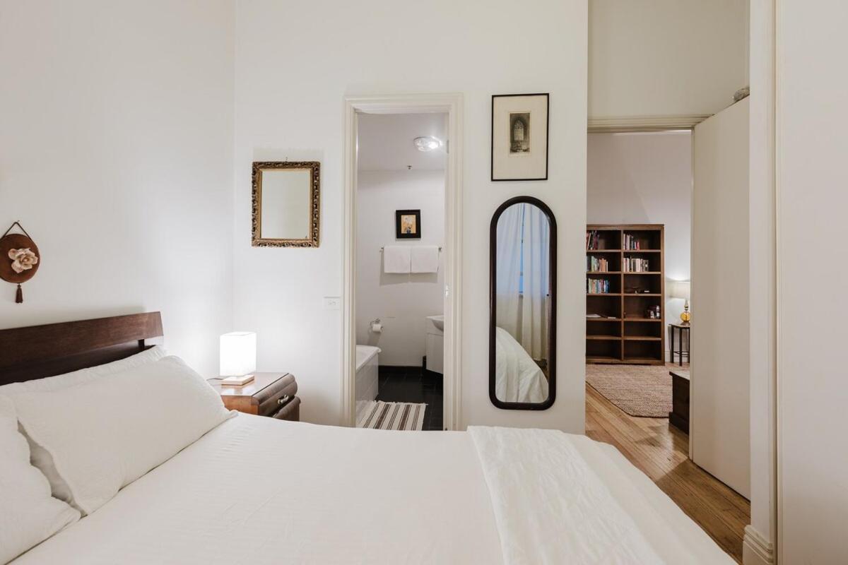 Apartment Centre - Amazing Location! Melbourne