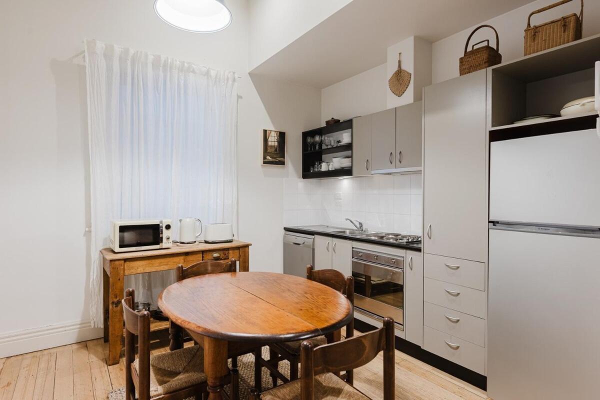 Centre - Amazing Location! Apartment