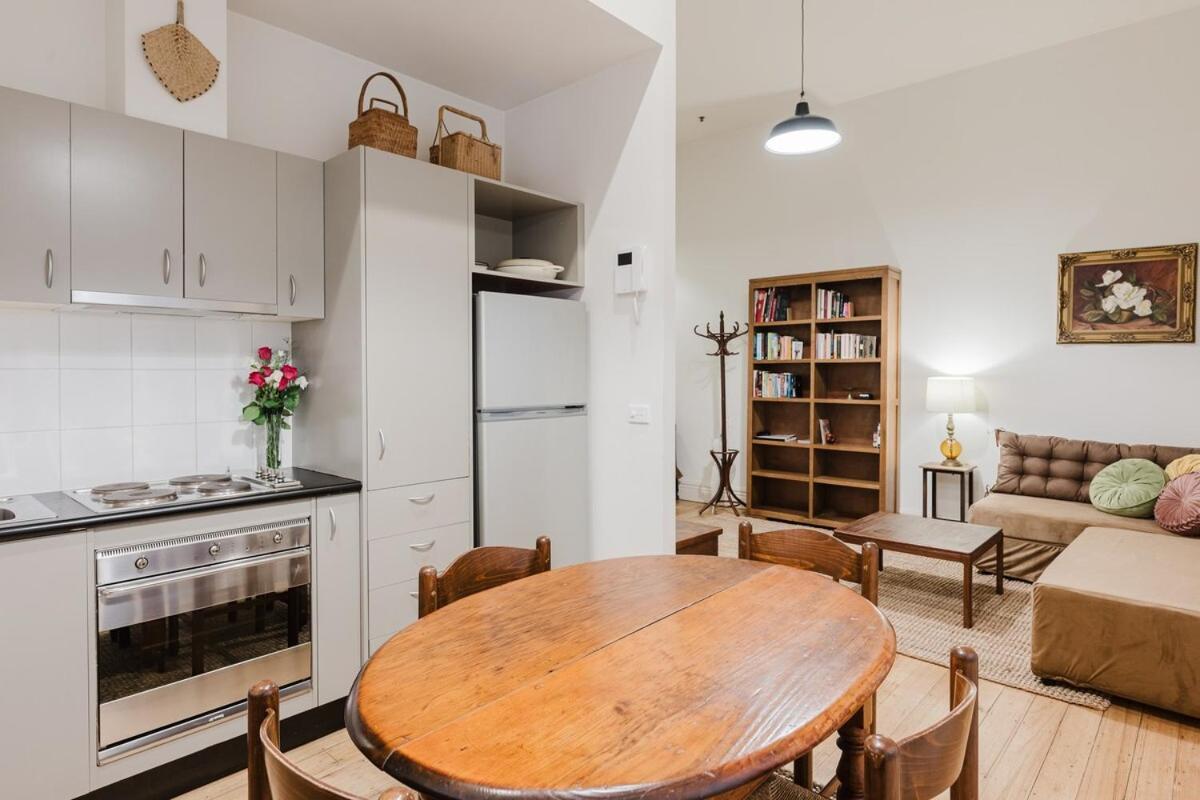 Centre - Amazing Location! * Melbourne