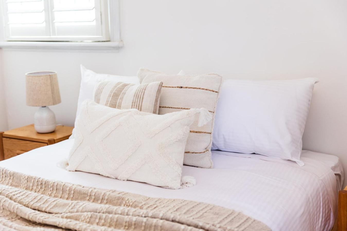 Napoleon, 2 Min To Gertrude St Holiday home Melbourne