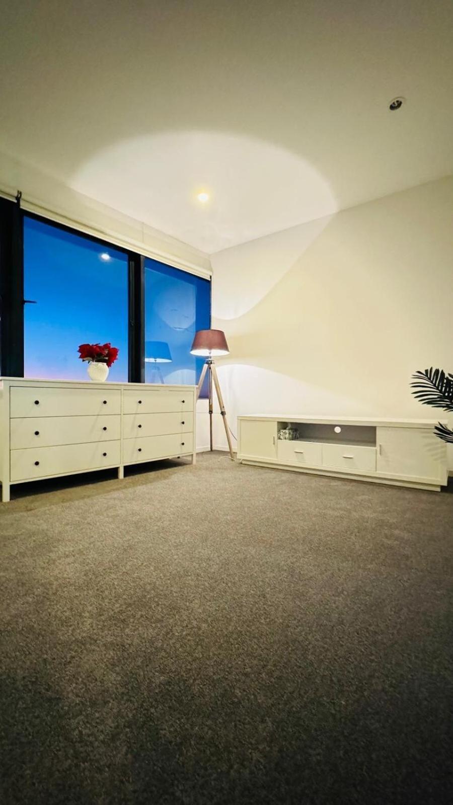 Stylish With View *