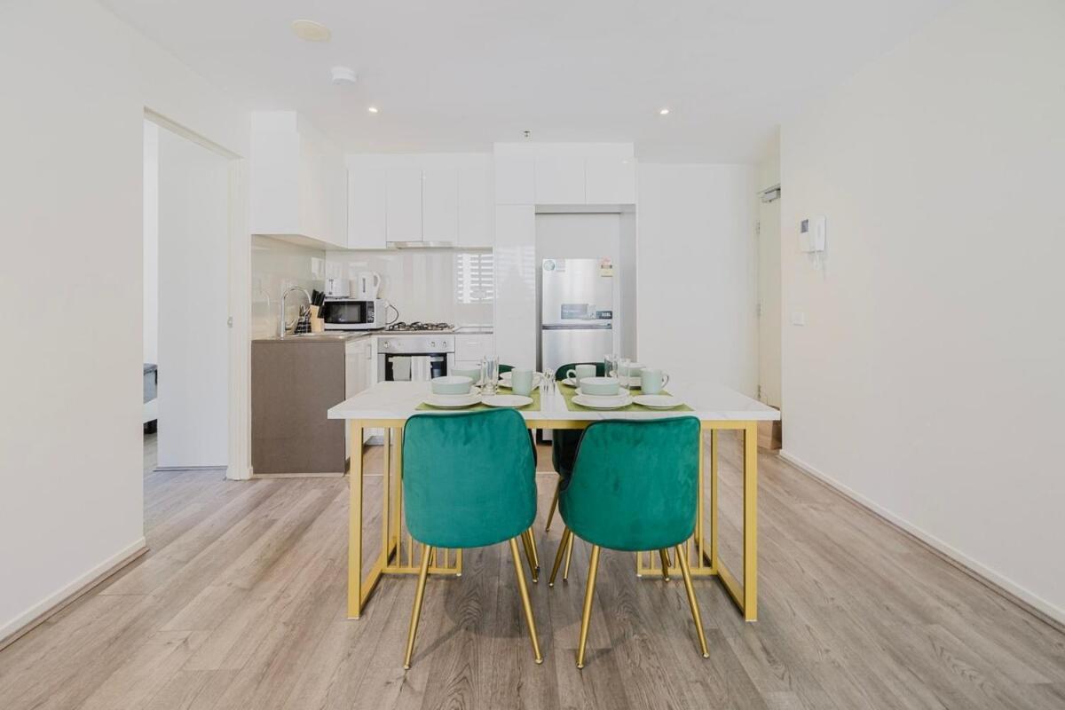 Urban Elegance In The Heart Of Melbourne
