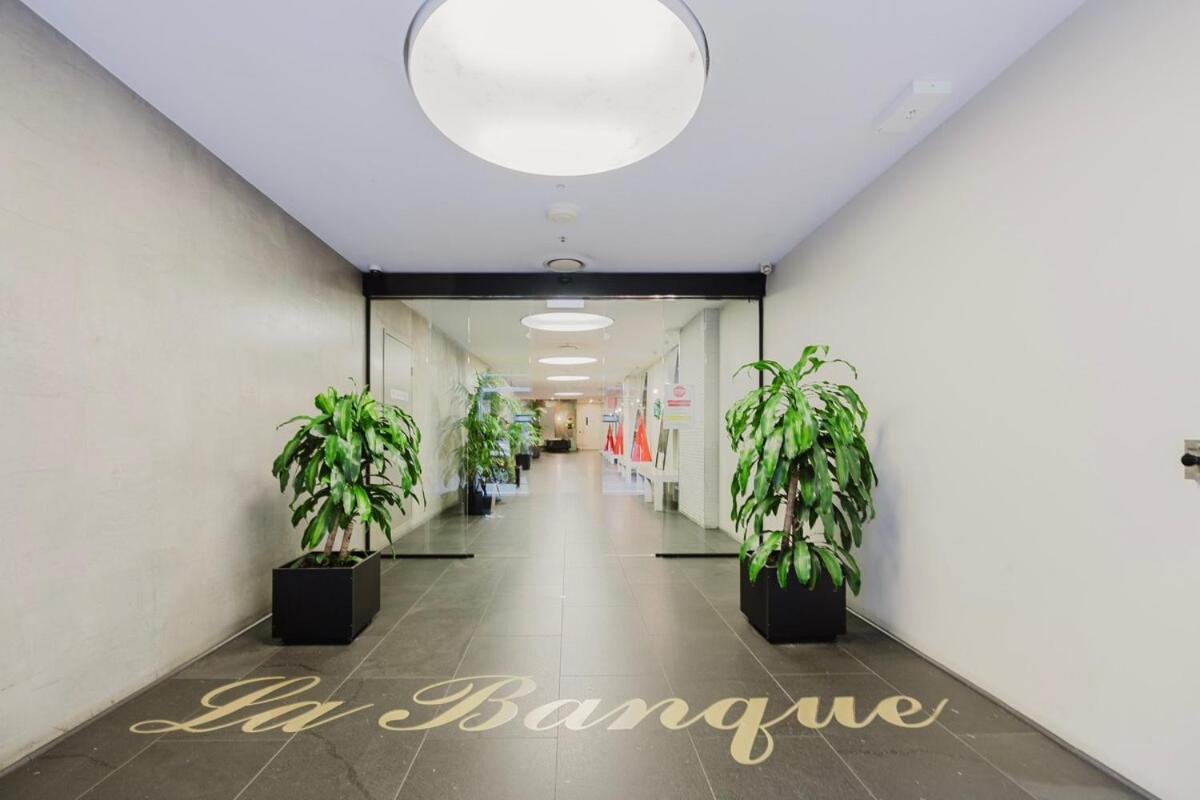 Urban Elegance In The Heart Of * Melbourne