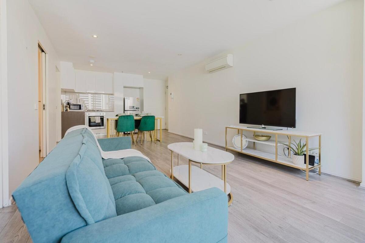Urban Elegance In The Heart Of * Melbourne